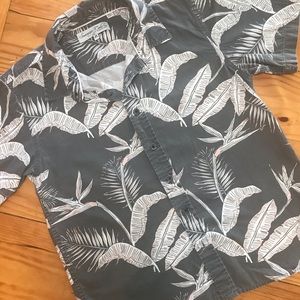 Grey Leaf Print Button Up